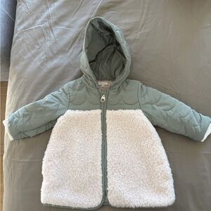Chloé Sage Green Quilted Hooded Jacket with Cream Sherpa